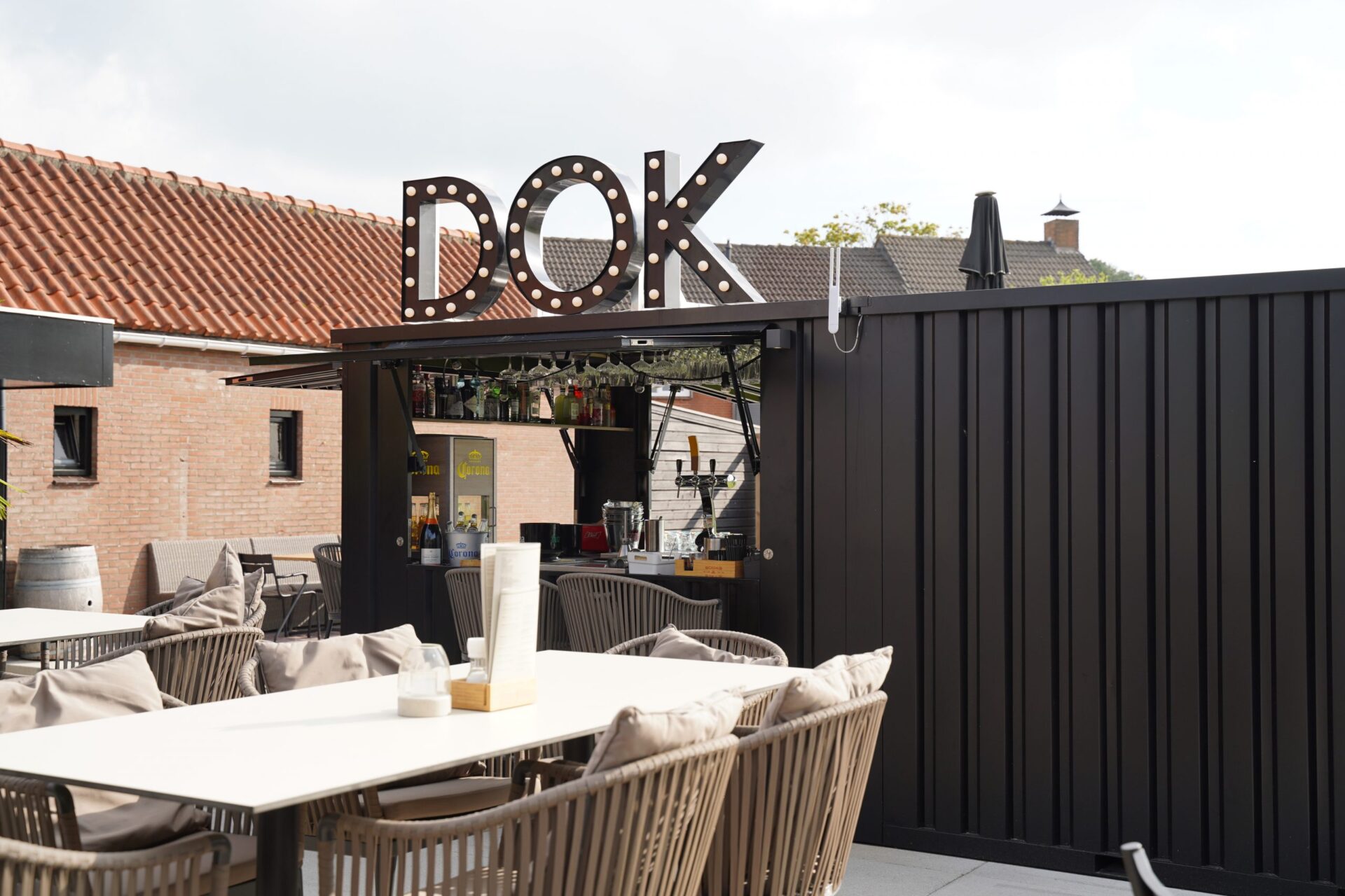 Shipping Container Bar 6×2 Meters Black Ral 9005 - Image 4