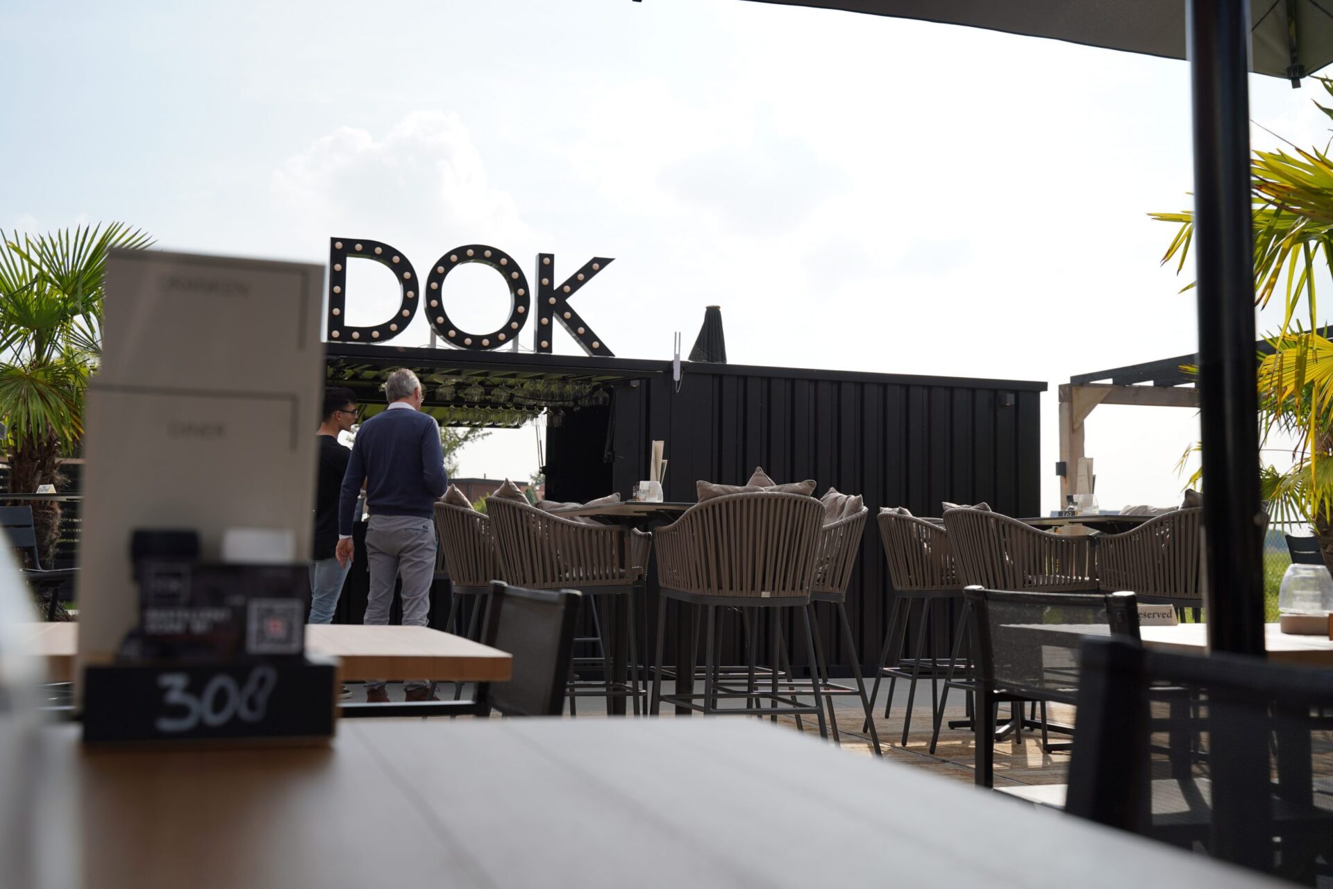 Shipping Container Bar 6×2 Meters Black Ral 9005 - Image 3
